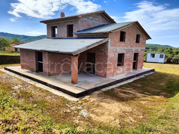 casa indipendente in vendita a Bucine