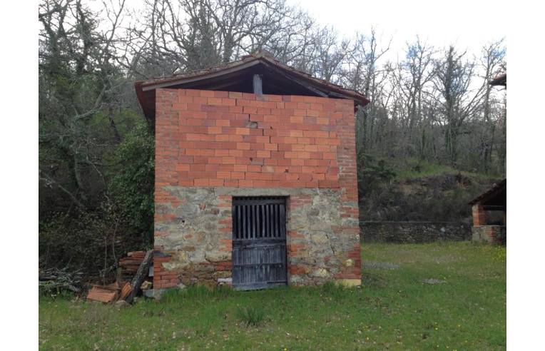 casa indipendente in vendita a Bucine in zona Ambra