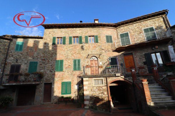 appartamento in vendita a Bucine in zona Montebenichi