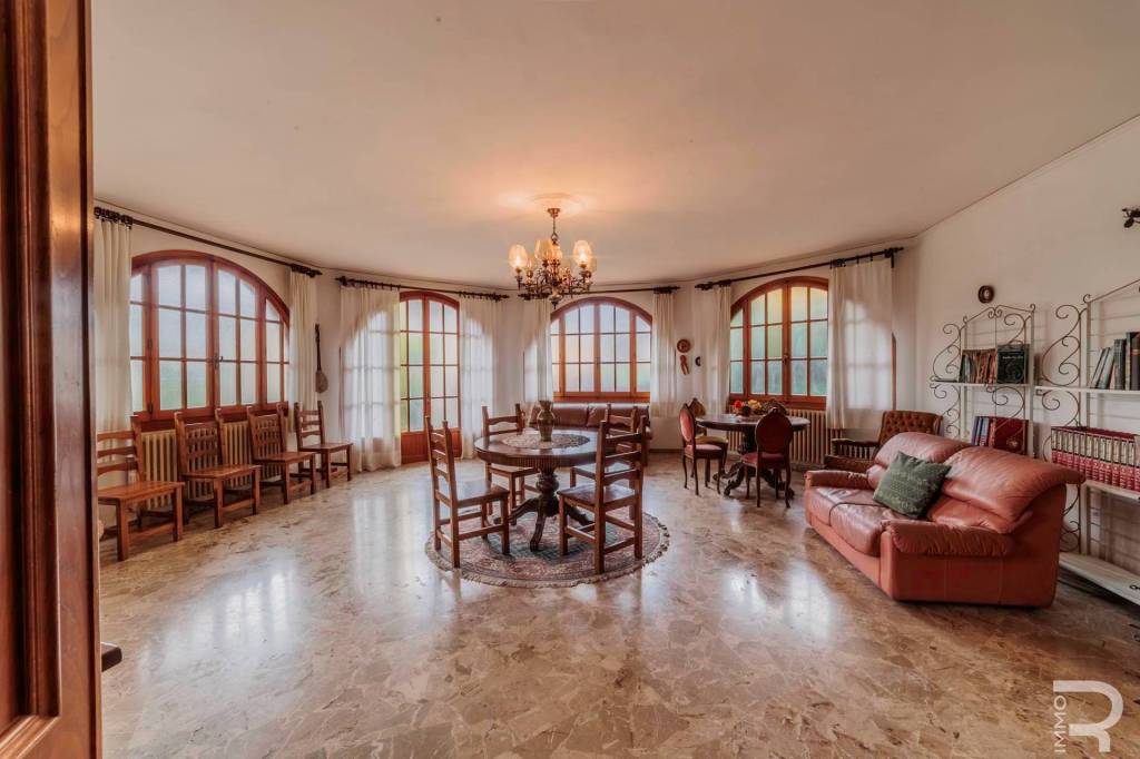 casa indipendente in vendita a Bucine