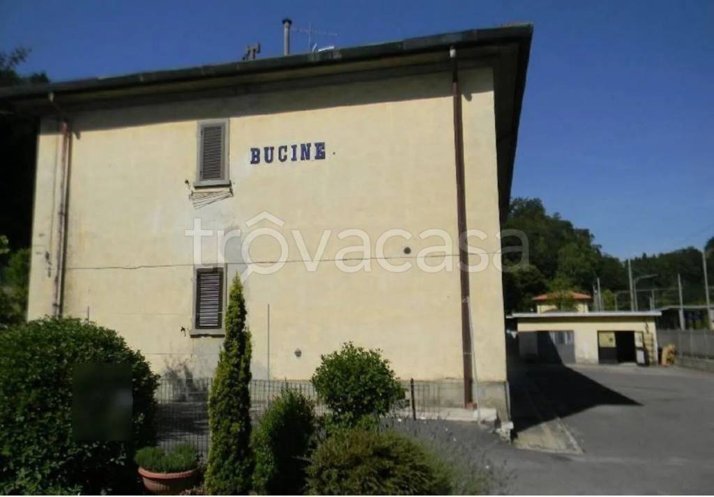 casa indipendente in vendita a Bucine