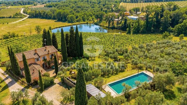 casa indipendente in vendita a Bucine