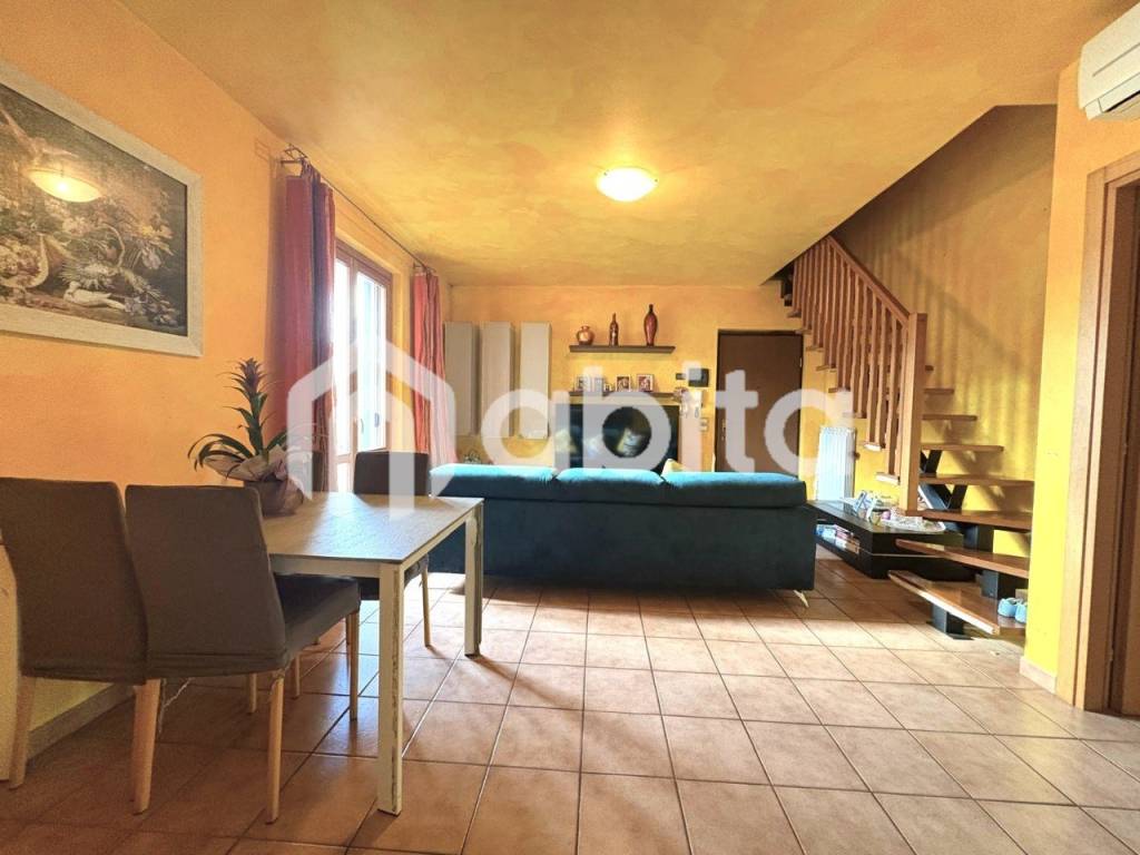 appartamento in vendita a Bucine