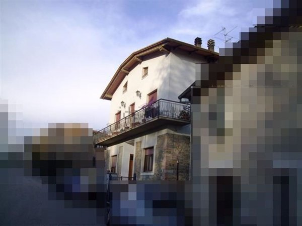 casa indipendente in vendita a Bucine in zona Pietraviva