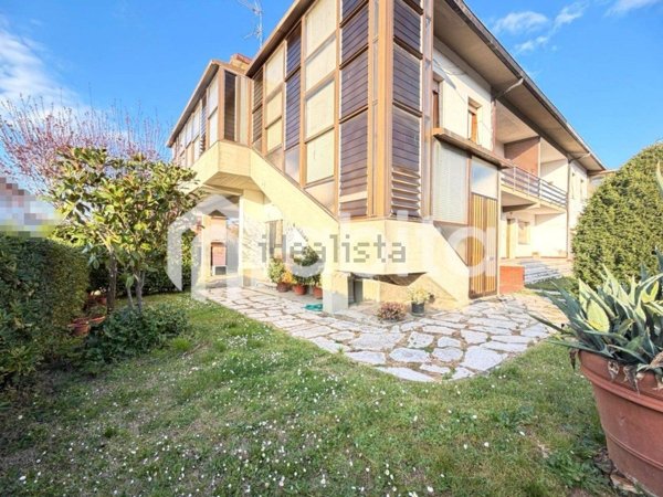 appartamento in vendita a Bucine in zona Badia Agnano