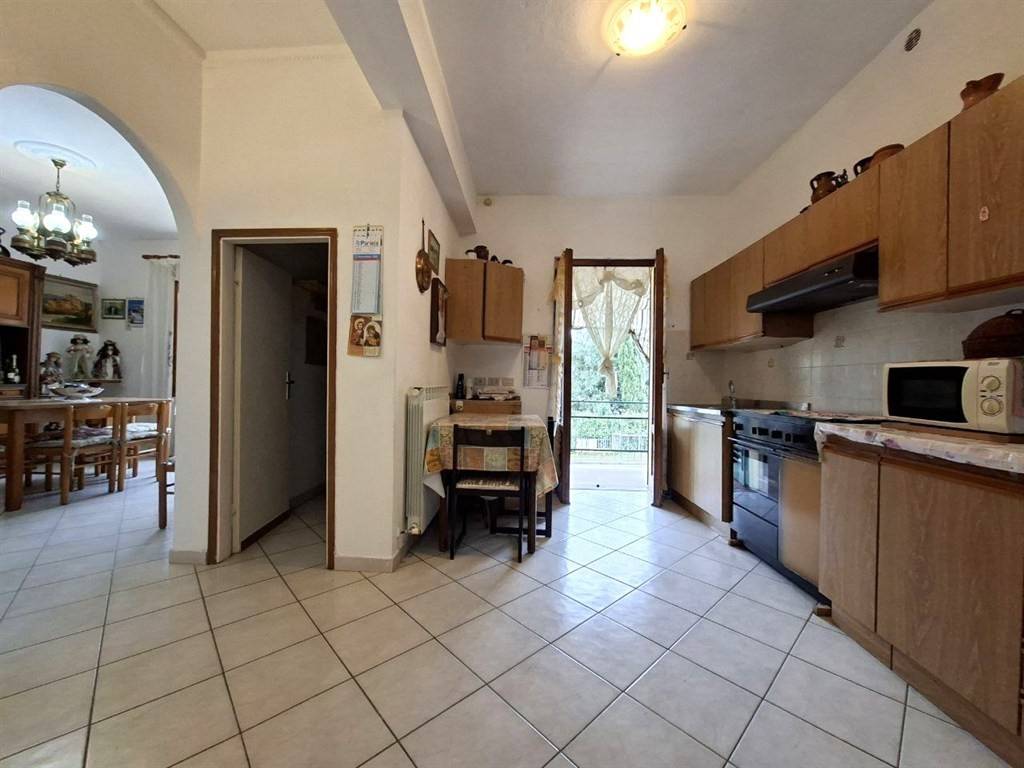 appartamento in vendita a Bucine in zona Ambra