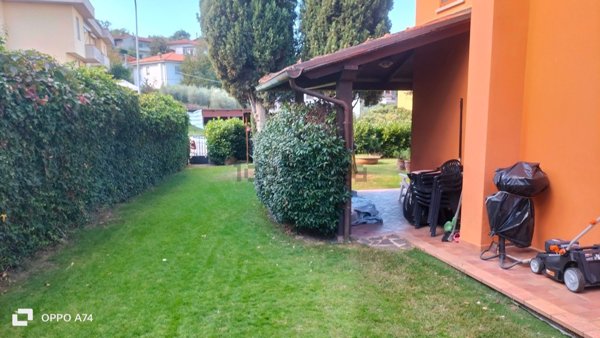 casa indipendente in vendita a Bucine