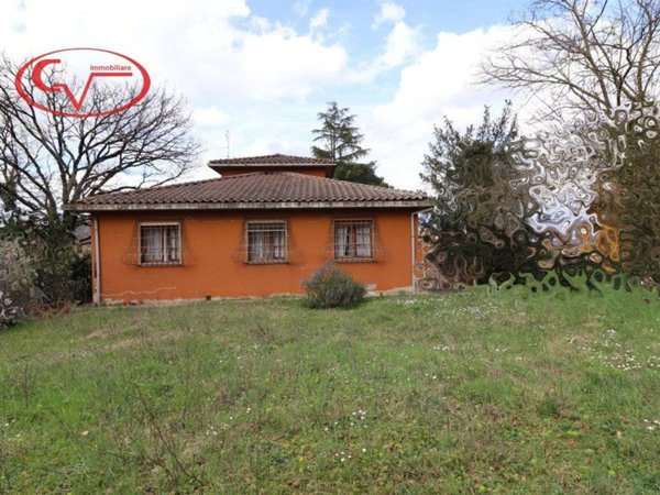 casa indipendente in vendita a Bucine