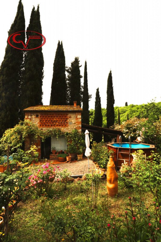 casa indipendente in vendita a Bucine