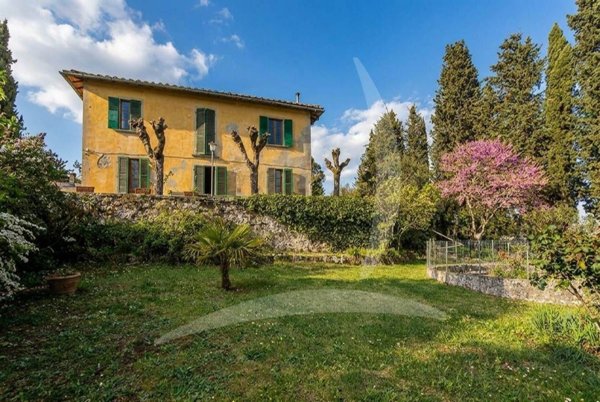 casale in vendita a Bucine