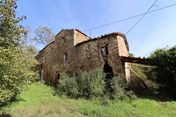 casale in vendita a Bucine in zona Capannole