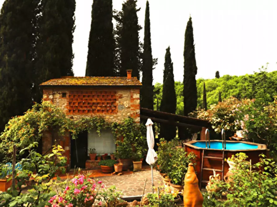 casa indipendente in vendita a Bucine in zona Ambra