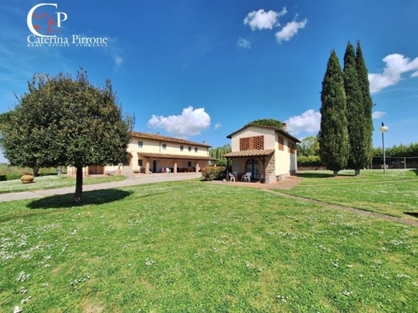 casa indipendente in vendita a Bucine in zona Pogi