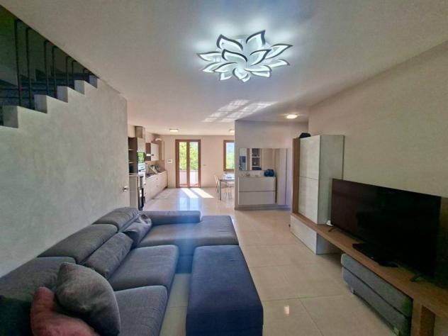 casa indipendente in vendita a Bucine in zona Ambra