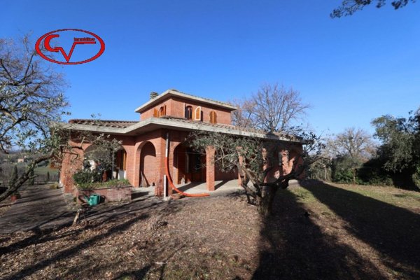 casa indipendente in vendita a Bucine