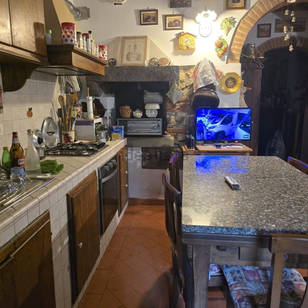 appartamento in vendita a Bucine