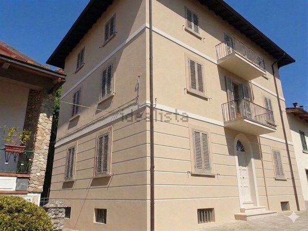 appartamento in vendita a Bucine in zona Perelli
