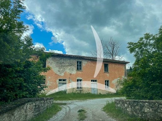 casale in vendita a Bucine in zona Badia Agnano