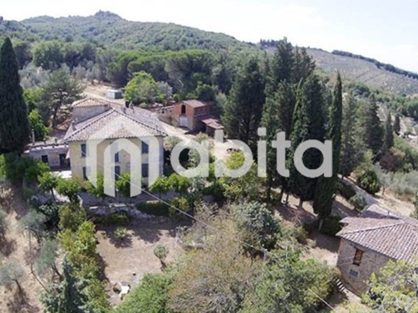casa indipendente in vendita a Bucine in zona Pogi