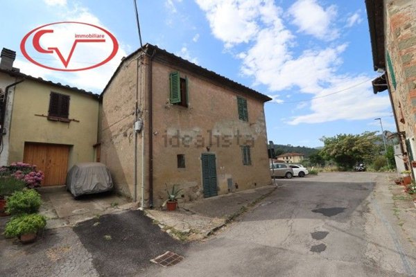 appartamento in vendita a Bucine in zona Torre
