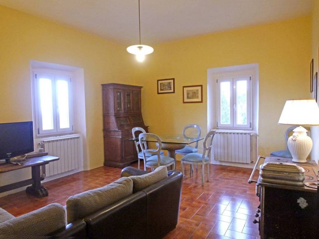 appartamento in vendita a Bucine in zona Montebenichi