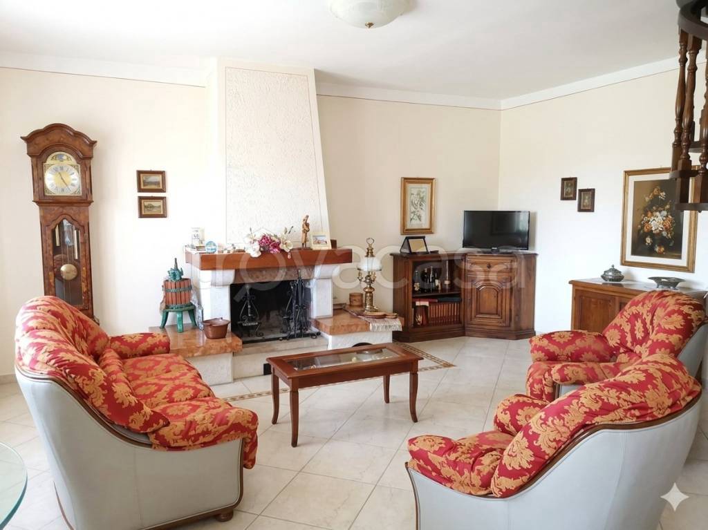 appartamento in vendita a Bucine