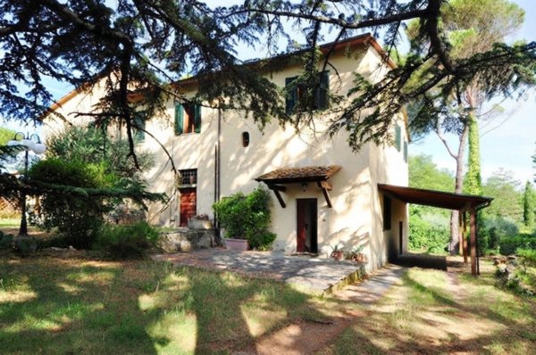 casa indipendente in vendita a Bucine in zona Gavignano