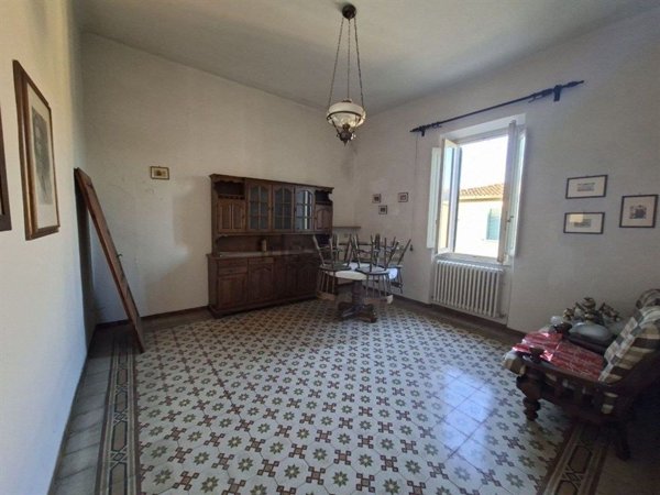 appartamento in vendita a Bucine in zona Ambra