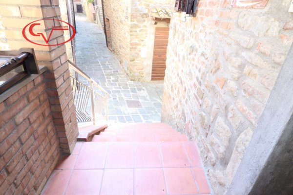 casa indipendente in vendita a Bucine in zona Pietraviva