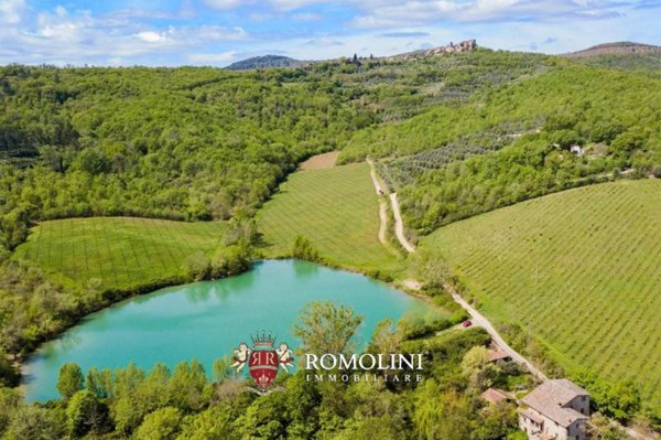 casa indipendente in vendita a Bucine in zona Ambra