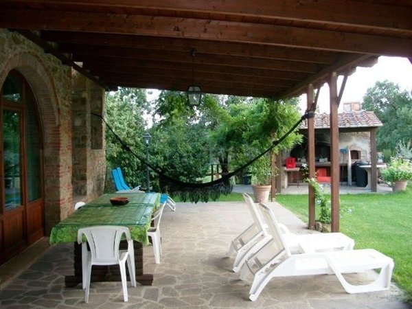 casa indipendente in vendita a Bucine in zona Solata