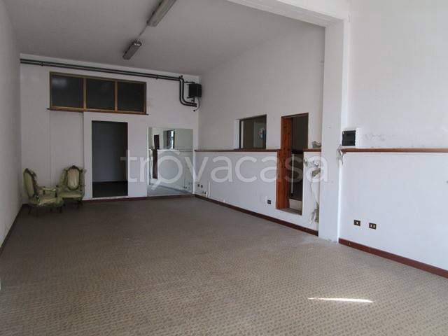 appartamento in vendita a Bucine in zona Ambra