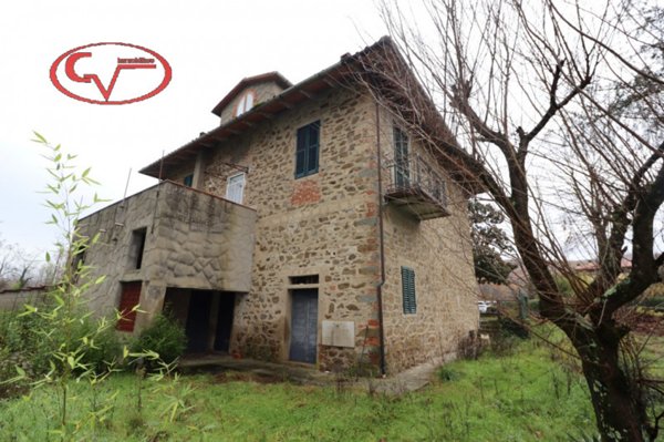 casa indipendente in vendita a Bucine in zona Ambra