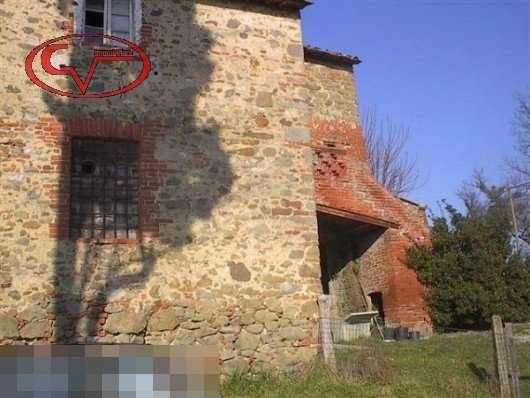 appartamento in vendita a Bucine in zona Pietraviva
