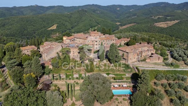 villa in vendita a Bucine
