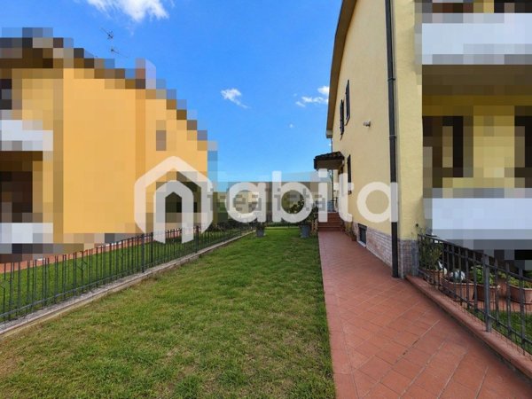 casa indipendente in vendita a Bucine in zona Ambra
