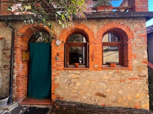 appartamento in vendita a Bucine
