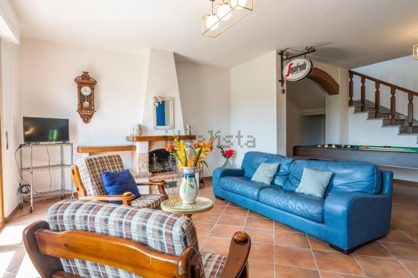 casa indipendente in vendita a Bucine in zona Ambra