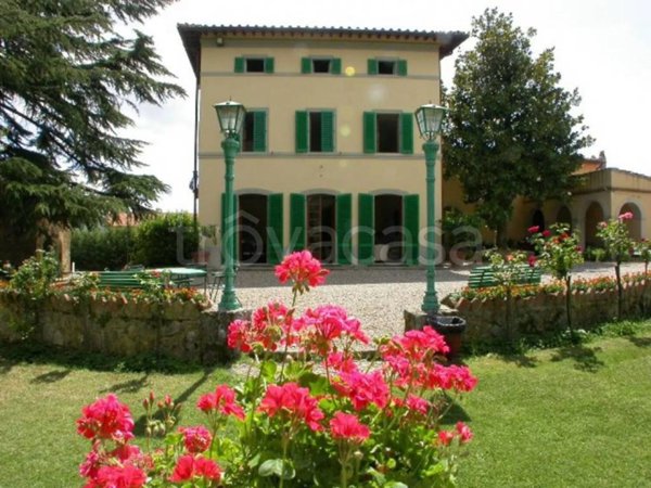 casa indipendente in vendita a Bucine