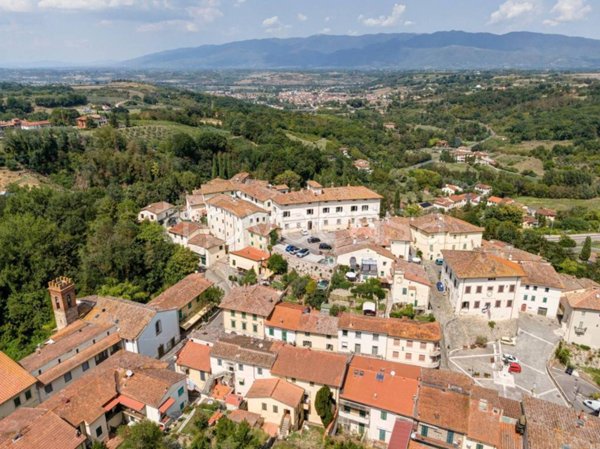 appartamento in vendita a Bucine