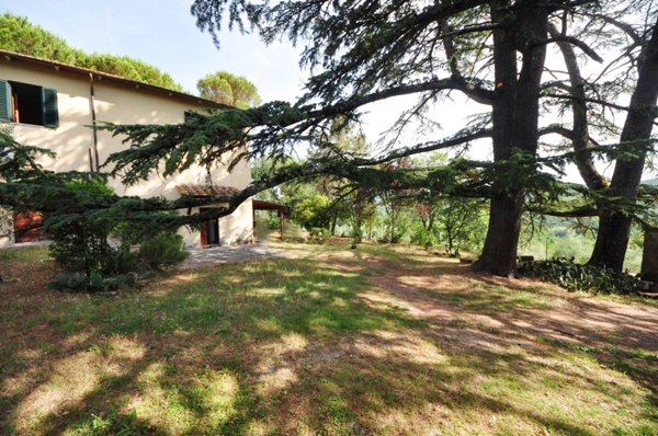 casa indipendente in vendita a Bucine in zona Gavignano
