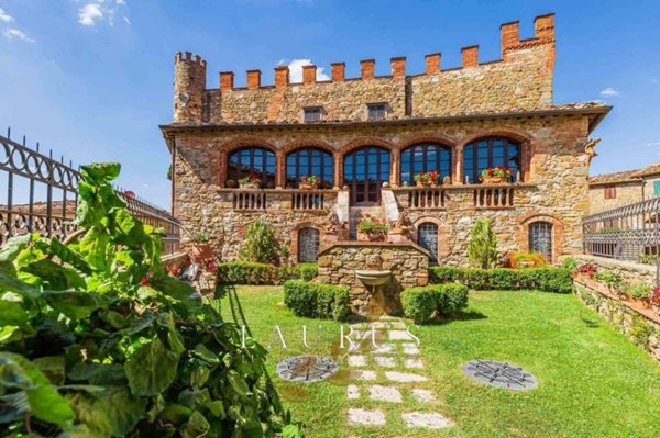 casa indipendente in vendita a Bucine