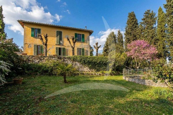 casa indipendente in vendita a Bucine