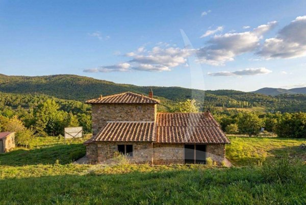 casa indipendente in vendita a Bucine