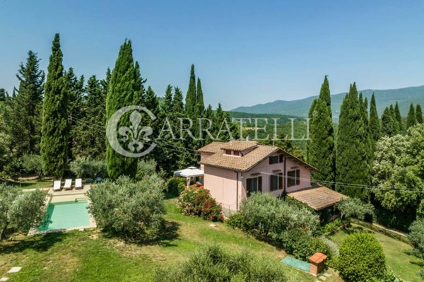 casa indipendente in vendita a Capolona