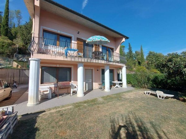 casa indipendente in vendita a Capolona