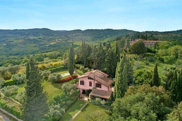 casa indipendente in vendita a Capolona