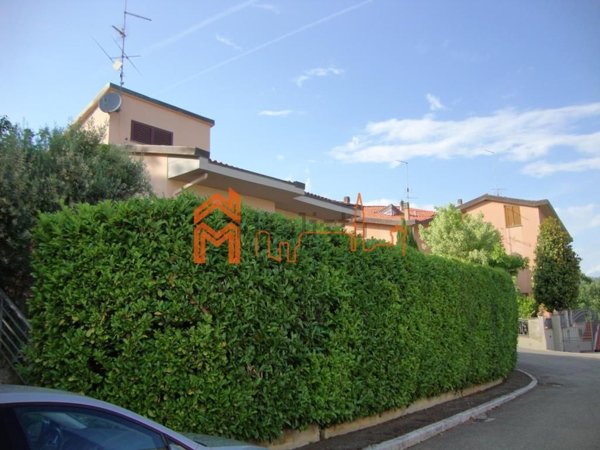 casa indipendente in vendita a Capolona in zona Pieve San Giovanni