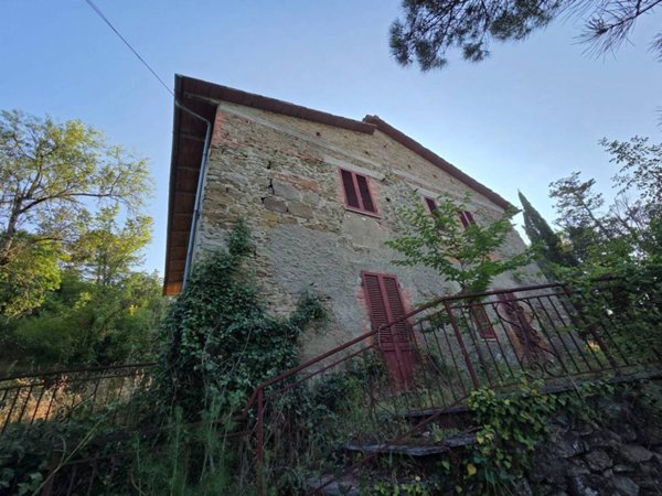 casa indipendente in vendita a Capolona