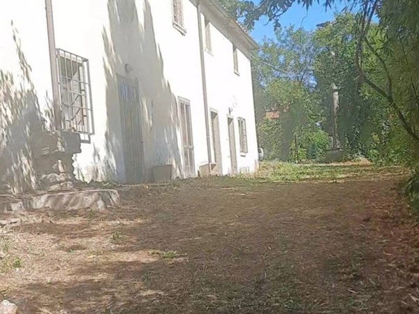 casa indipendente in vendita a Capolona